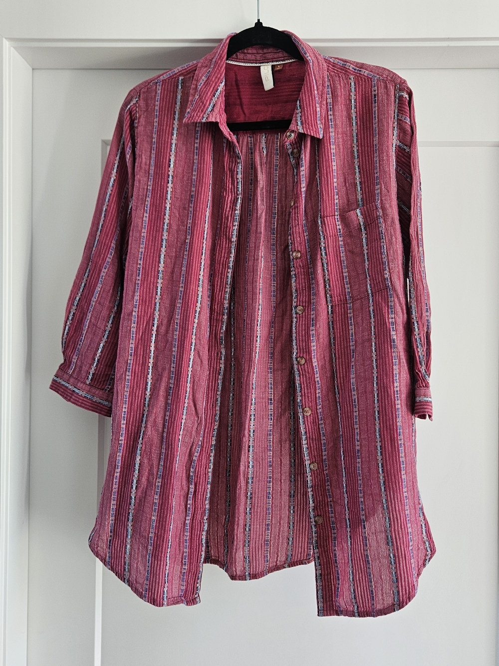 Pilcro Raspberry and Navy Striped Button-Down Shirt Size Small
